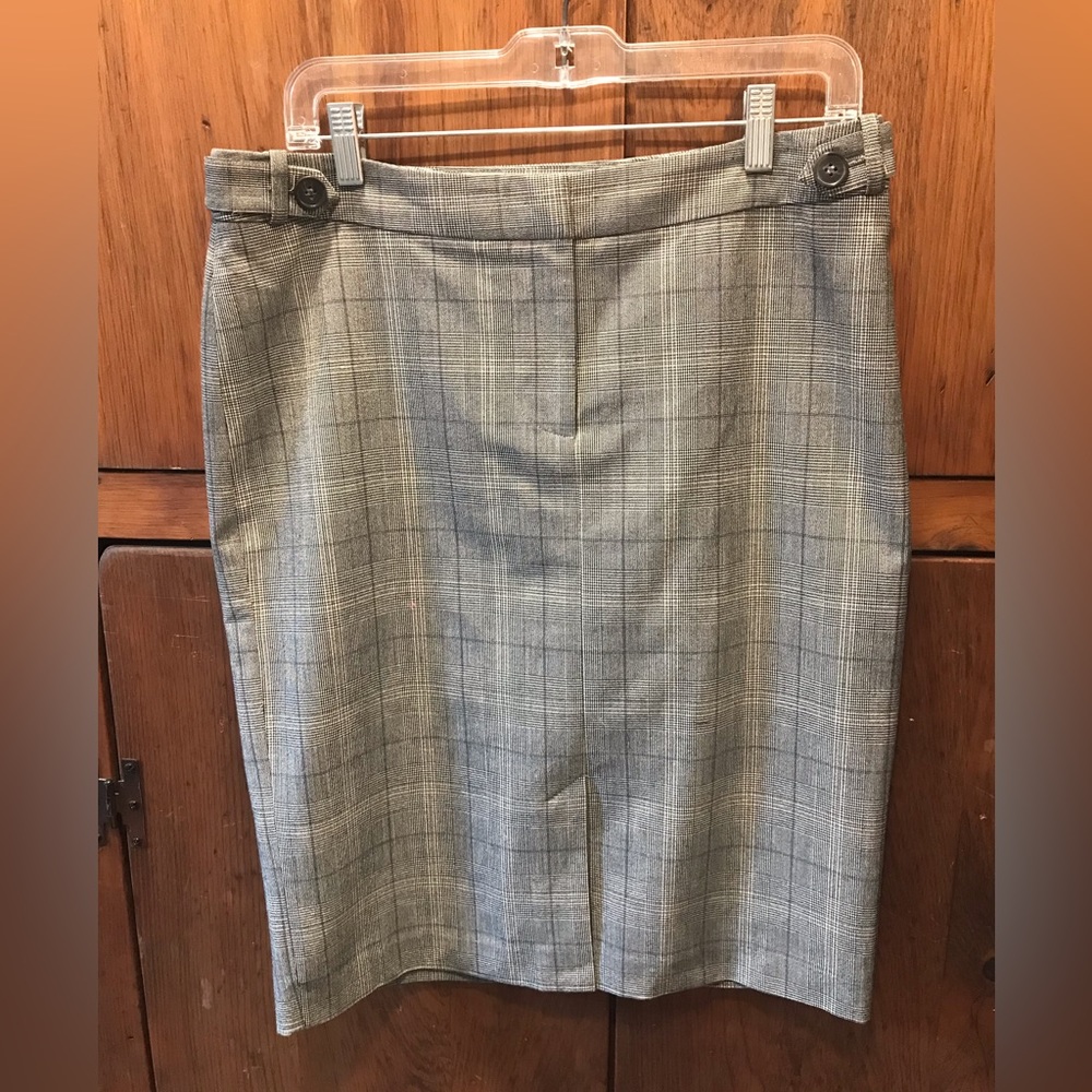 H&M Grey Plaid Skirt - Size 10